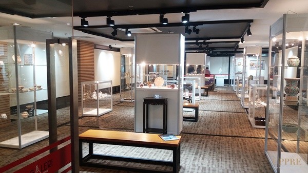 Photos for Henry Butcher Asset Auctioneers Treasures of The Peranakan World & Straits Chinese Preview Night